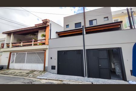 Casa à venda com 140m², 2 quartos e 3 vagasFachada
