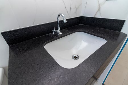 Casa à venda com 140m², 2 quartos e 3 vagasBanheiro da Suíte 1