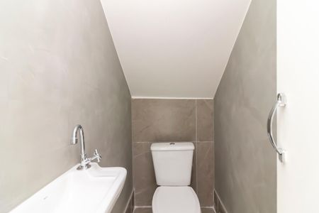 Casa à venda com 140m², 2 quartos e 3 vagasLavabo