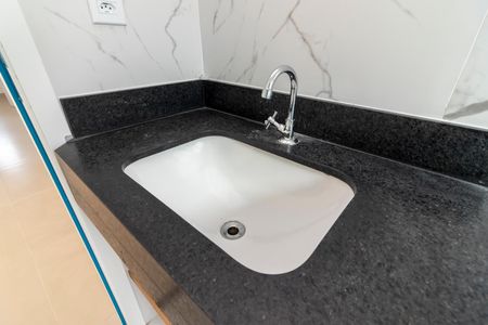 Casa à venda com 140m², 2 quartos e 3 vagasBanheiro da Suíte 2