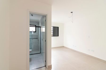 Casa à venda com 140m², 2 quartos e 3 vagasSuíte 2