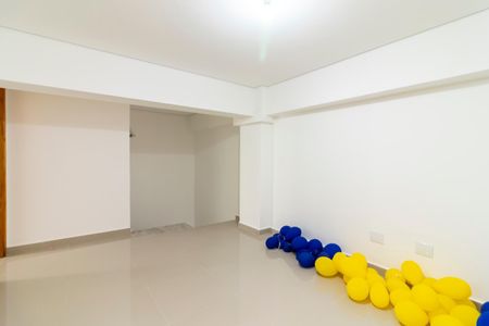 Apartamento à venda com 88m², 2 quartos e sem vaga Apartamento à venda com 88m², 2 quartos e sem vagaHall dos Quartos