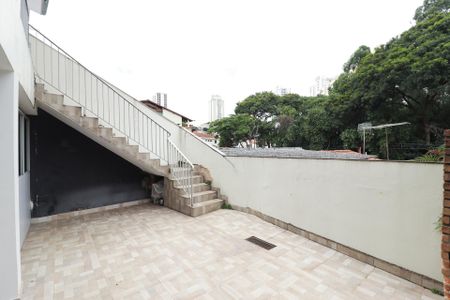 Casa à venda com 130m², 3 quartos e 2 vagas Casa à venda com 130m², 3 quartos e 2 vagasÁrea comum - Churrasqueira