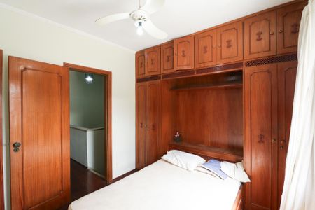 Casa à venda com 130m², 3 quartos e 2 vagas Casa à venda com 130m², 3 quartos e 2 vagasSuíte