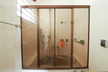 Casa à venda com 130m², 3 quartos e 2 vagas Casa à venda com 130m², 3 quartos e 2 vagasBanheiro da Suíte