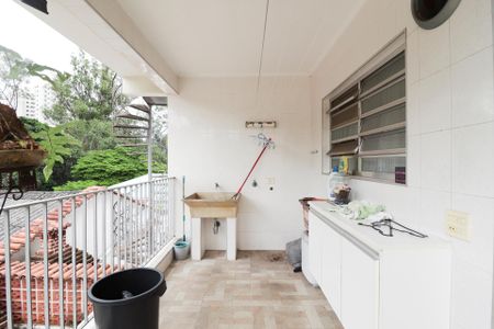 Casa à venda com 130m², 3 quartos e 2 vagas Casa à venda com 130m², 3 quartos e 2 vagasÁrea de Serviço