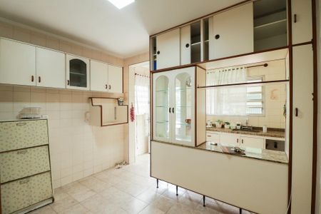 Casa à venda com 130m², 3 quartos e 2 vagas Casa à venda com 130m², 3 quartos e 2 vagasCozinha