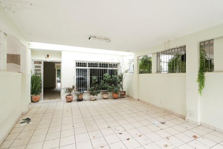 Casa à venda com 130m², 3 quartos e 2 vagas Casa à venda com 130m², 3 quartos e 2 vagasGaragem