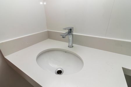 Apartamento à venda com 60m², 2 quartos e sem vagaBanheiro