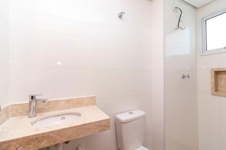 Apartamento à venda com 90m², 2 quartos e sem vagaBanheiro da Suíte 2