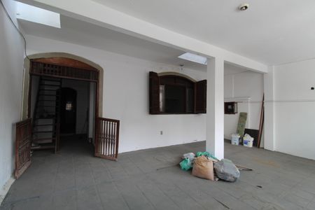 Casa de condomínio à venda com 249m², 3 quartos e 3 vagasGaragem