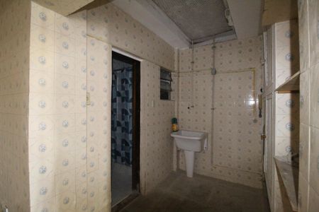 Casa de condomínio à venda com 249m², 3 quartos e 3 vagasÁrea de serviço 1