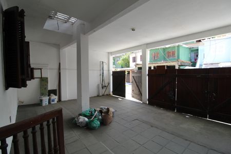 Casa de condomínio à venda com 249m², 3 quartos e 3 vagasGaragem