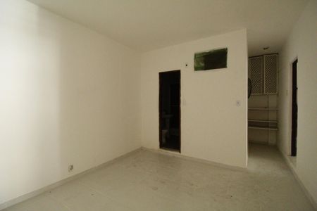 Casa de condomínio à venda com 249m², 3 quartos e 3 vagasSuíte 1