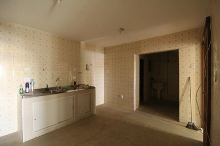 Casa de condomínio à venda com 249m², 3 quartos e 3 vagasCozinha 1