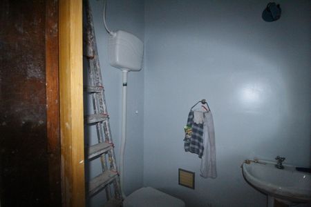 Casa de condomínio à venda com 249m², 3 quartos e 3 vagasBanheiro 1