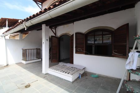 Casa de condomínio à venda com 249m², 3 quartos e 3 vagasVaranda da Sala