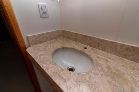 Apartamento à venda com 43m², 2 quartos e sem vagaBanheiro