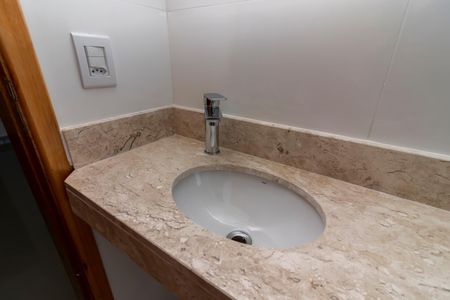 Apartamento à venda com 43m², 2 quartos e sem vaga Apartamento à venda com 43m², 2 quartos e sem vagaBanheiro