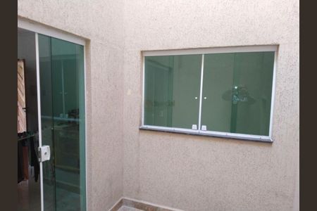 Casa à venda com 112m², 3 quartos e 2 vagas