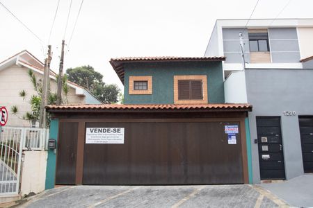 Casa à venda com 199m², 4 quartos e 3 vagasFachada + Plaquinha 
