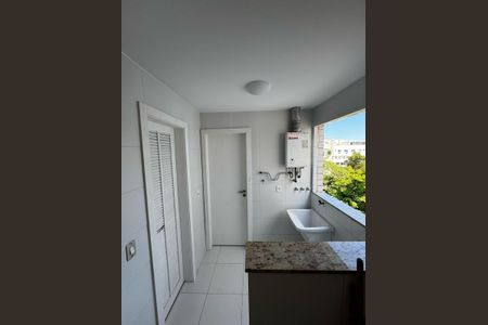 Apartamento à venda com 179m², 3 quartos e 3 vagas Apartamento à venda com 179m², 3 quartos e 3 vagasLavanderia