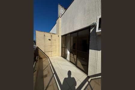 Apartamento à venda com 179m², 3 quartos e 3 vagas Apartamento à venda com 179m², 3 quartos e 3 vagasSacada