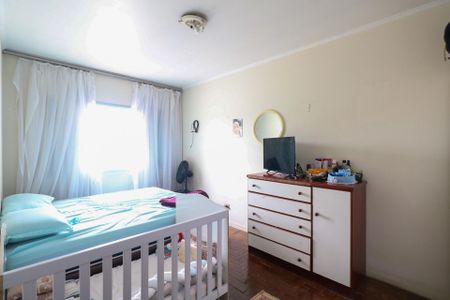 Casa à venda com 183m², 2 quartos e 5 vagas Casa à venda com 183m², 2 quartos e 5 vagasQuarto 2