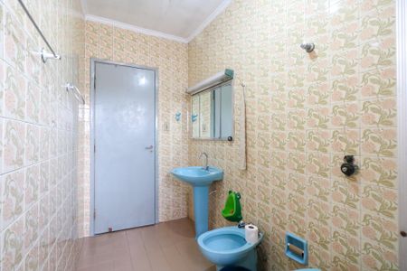 Casa à venda com 183m², 2 quartos e 5 vagas Casa à venda com 183m², 2 quartos e 5 vagasBanheiro