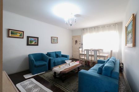 Casa à venda com 183m², 2 quartos e 5 vagas Casa à venda com 183m², 2 quartos e 5 vagasSala