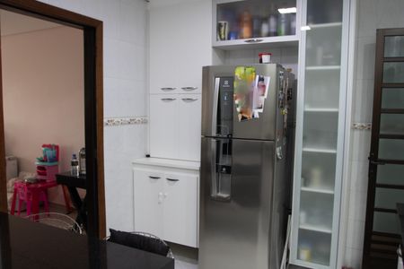 Casa à venda com 120m², 2 quartos e 2 vagas Casa à venda com 120m², 2 quartos e 2 vagasCozinha