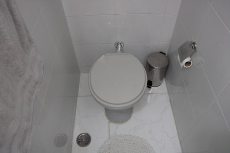 Casa à venda com 120m², 2 quartos e 2 vagas Casa à venda com 120m², 2 quartos e 2 vagasLavabo