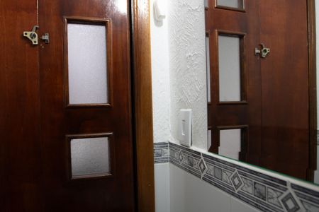 Casa à venda com 120m², 2 quartos e 2 vagas Casa à venda com 120m², 2 quartos e 2 vagasLavabo