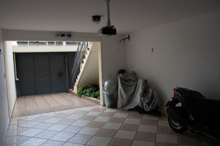 Casa à venda com 120m², 2 quartos e 2 vagas Casa à venda com 120m², 2 quartos e 2 vagasGaragem