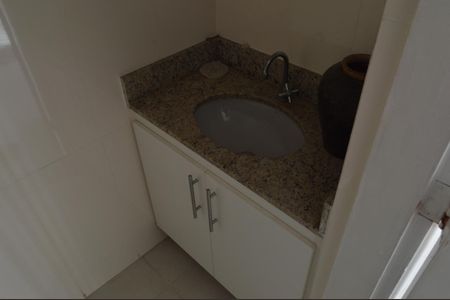 Apartamento à venda com 350m², 3 quartos e 2 vagasBanheiro 2