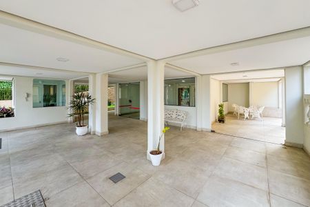 Apartamento à venda com 65m², 2 quartos e 1 vagaEntrada