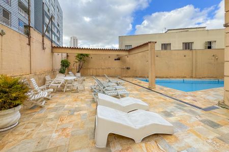 Apartamento à venda com 65m², 2 quartos e 1 vagaÁrea comum Piscina