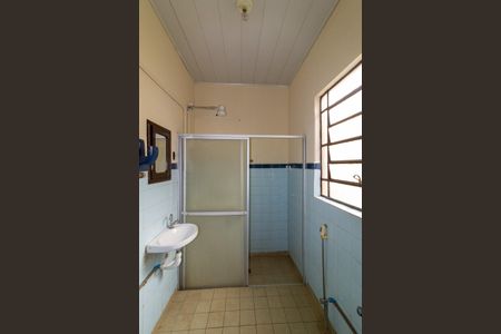 Casa à venda com 250m², 2 quartos e 3 vagasBanheiro Suíte 