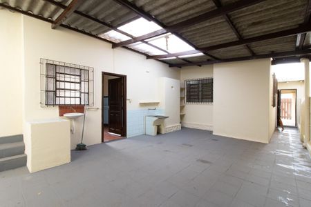 Casa à venda com 250m², 2 quartos e 3 vagasÁrea de Serviço