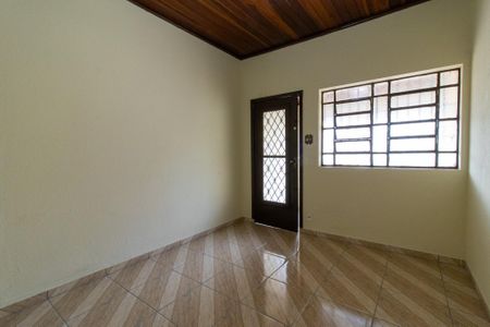 Casa à venda com 250m², 2 quartos e 3 vagasSala