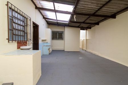 Casa à venda com 250m², 2 quartos e 3 vagasÁrea de Serviço