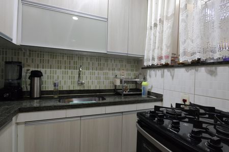 Apartamento à venda com 65m², 2 quartos e 1 vaga Apartamento à venda com 65m², 2 quartos e 1 vagaCozinha - Armários