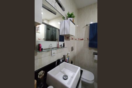 Apartamento à venda com 65m², 2 quartos e 1 vagaBanheiro Social