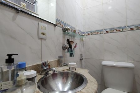 Apartamento à venda com 65m², 2 quartos e 1 vaga Apartamento à venda com 65m², 2 quartos e 1 vagaBanheiro da Suíte