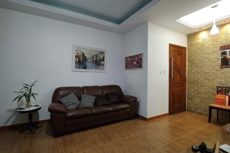 Apartamento à venda com 65m², 2 quartos e 1 vaga Apartamento à venda com 65m², 2 quartos e 1 vagaSala