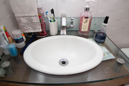 Apartamento à venda com 64m², 3 quartos e 1 vaga Apartamento à venda com 64m², 3 quartos e 1 vagaBanheiro