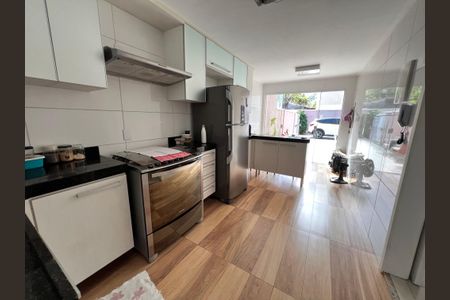 Casa de condomínio à venda com 173m², 7 quartos e 1 vagaCozinha