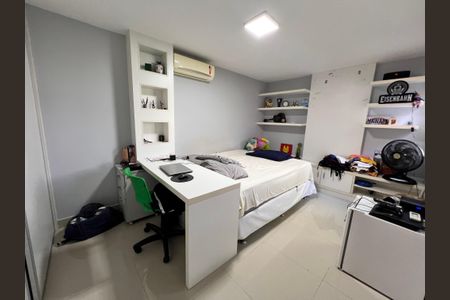 Casa de condomínio à venda com 173m², 7 quartos e 1 vagaQuarto 5 - Suíte