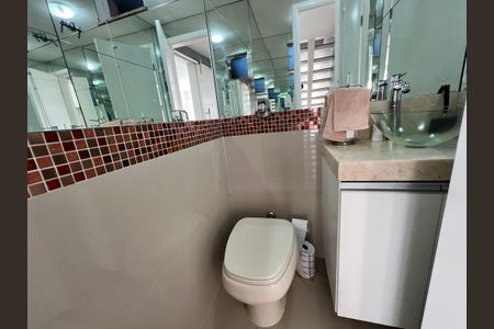 Casa de condomínio à venda com 173m², 7 quartos e 1 vagaLavabo Sala