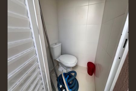 Casa de condomínio à venda com 173m², 7 quartos e 1 vagaBanheiro Piscina